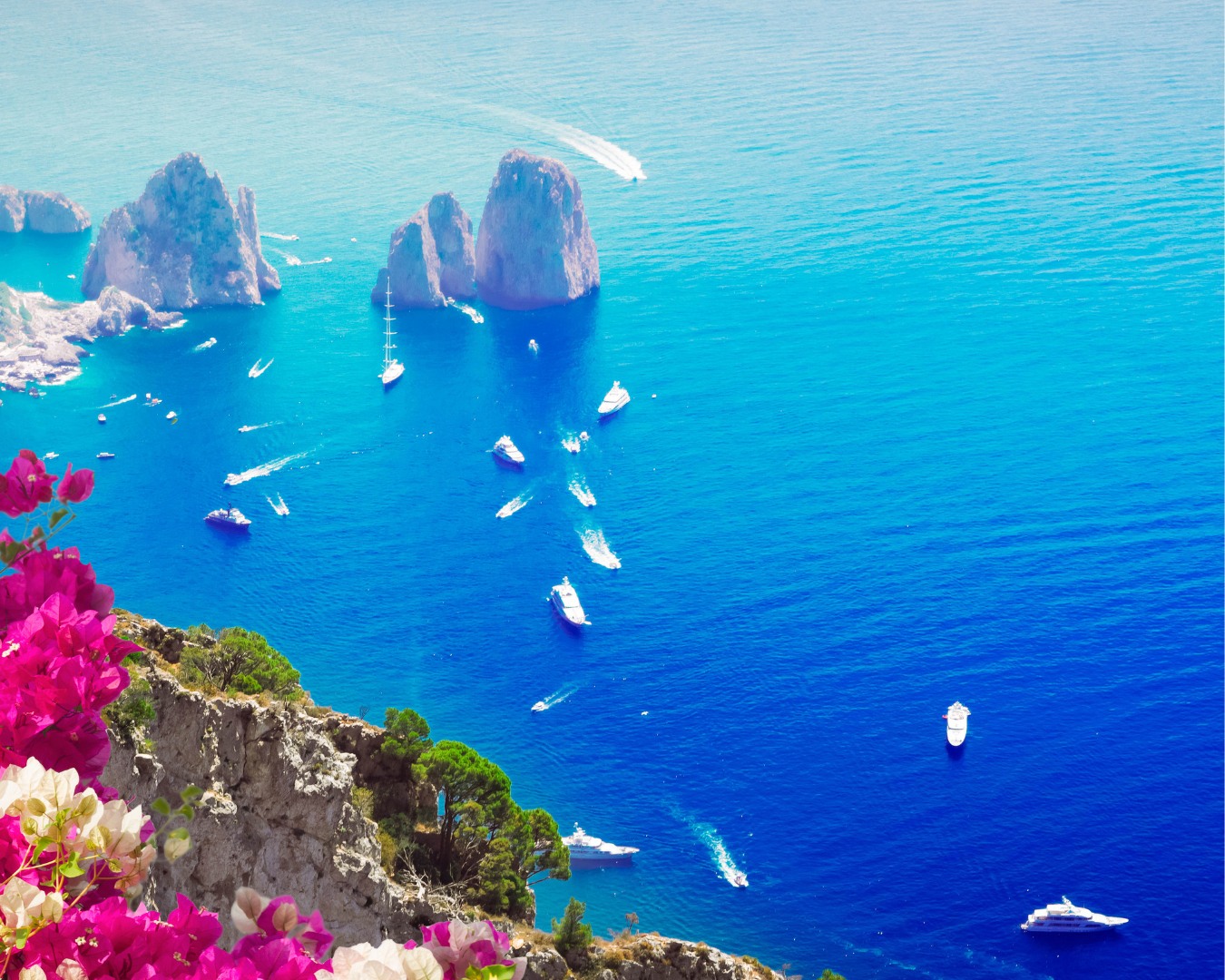 Capri Half Day Shared Boat Tour Capri Half Day<br />
Shared Boat Tour